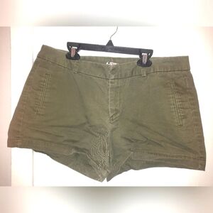Olive khaki shorts